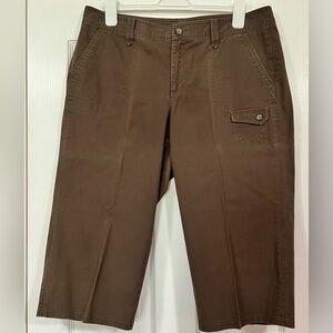 Dockers Favorite Fit Capri Pants Womens Size 16 Brown Stretch Casual Comfort